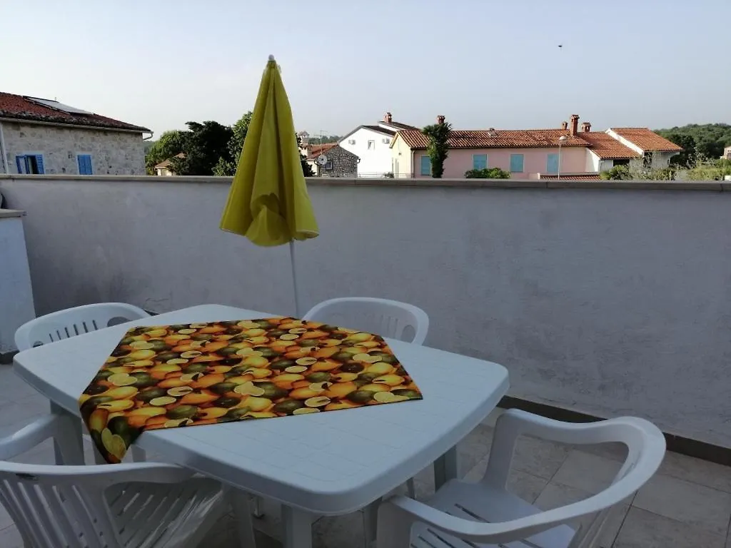 Studio Apartment In Funtana With Terrace, Air Conditioning, Wifi, Washing Machine 4982-5